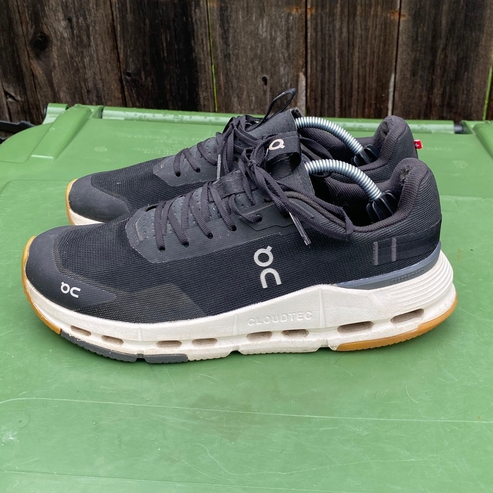 On Running Cloudflyer 4 Womens 9 Black White Gum Sole Sneakers 3WE30171430